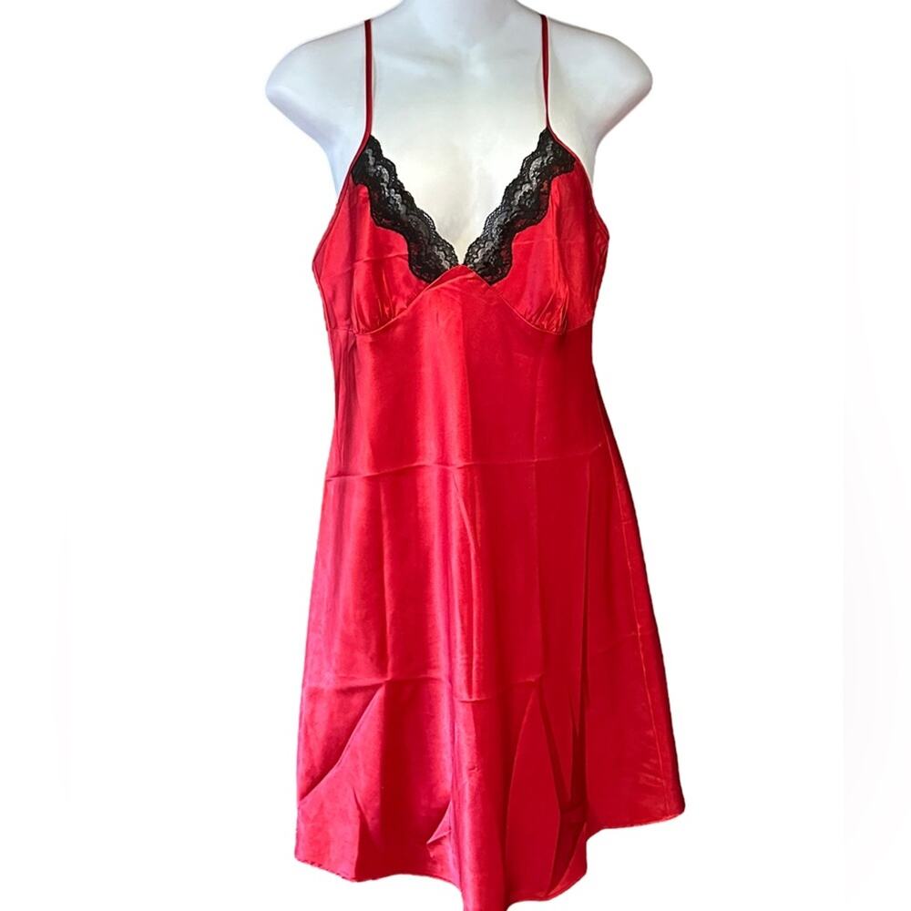 Ambrielle Womens Medium Red Satin Negligée 2 Piece Set Gown & Robe - Picture 2 of 13